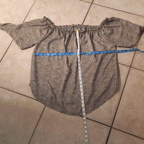 TeenBell Tops - Teenbell Leopard Print Flowy Dressy Top Elastic Stretch Neck Line Tie Sleeves 3X